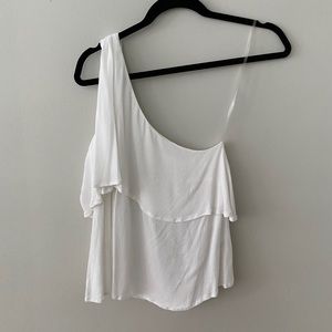 B.P one shoulder tank